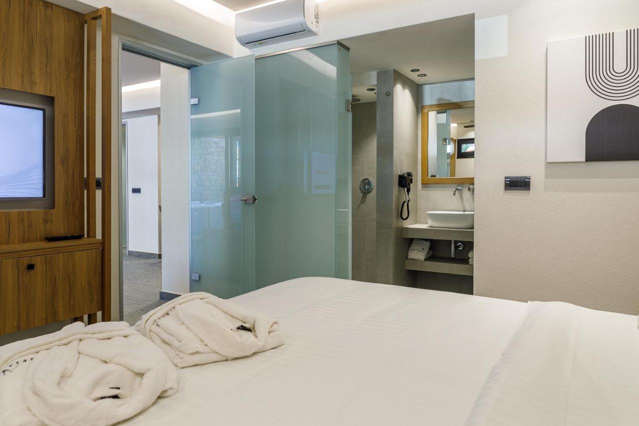Utopia Luxury Suites Platanes  Buitenkant foto